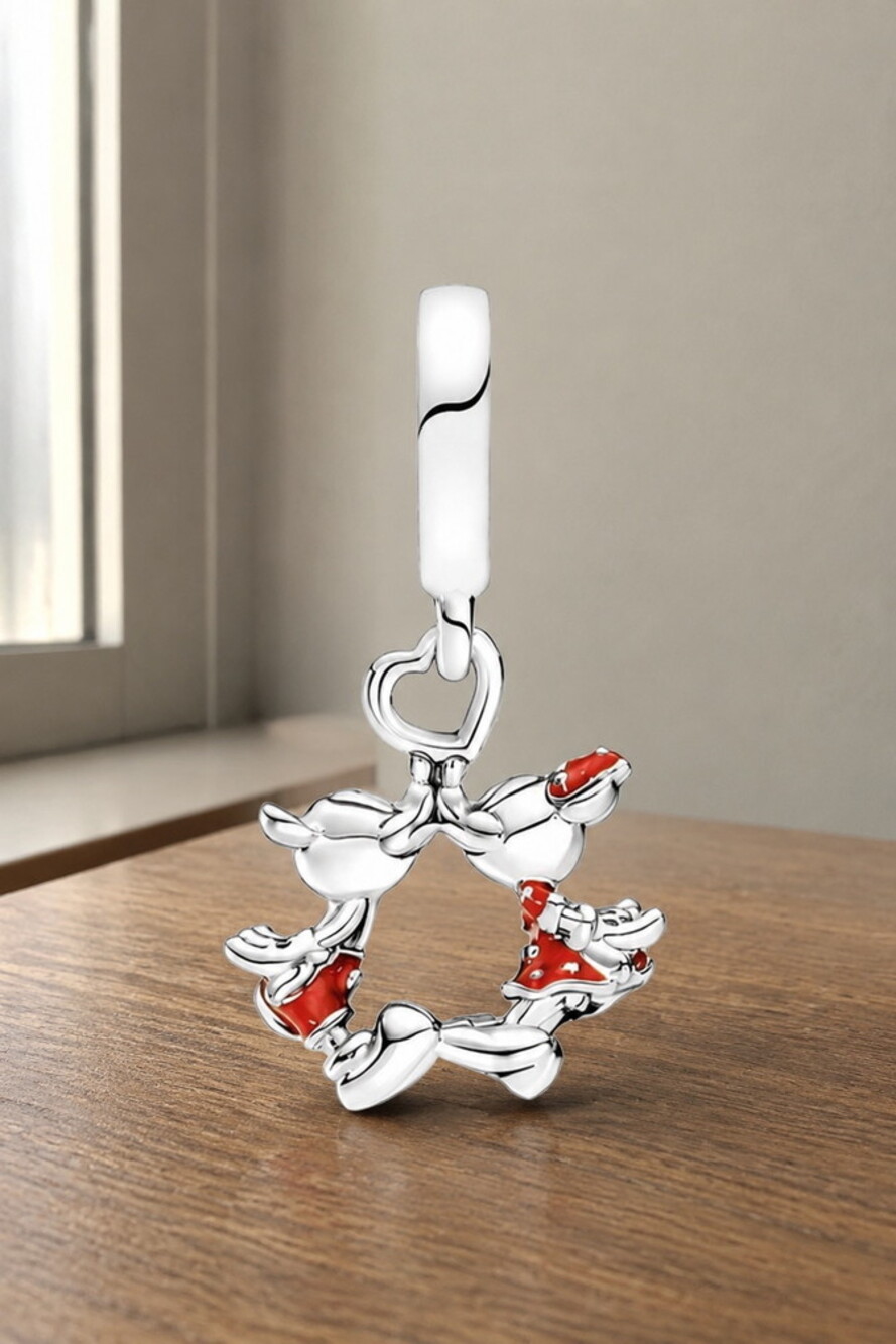 Pandora Disney Mickey Mouse & Minnie Mouse Kissing Charm